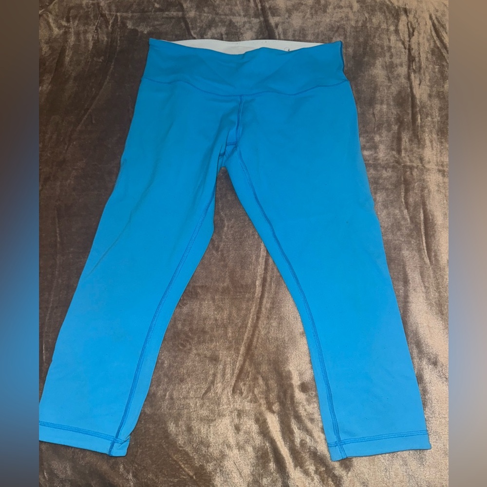 Lululemon Athletica Bright Blue crop Leggings